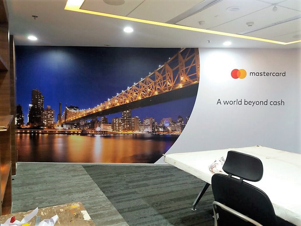 office-decor-improved-using-printed-wallpapers[1]